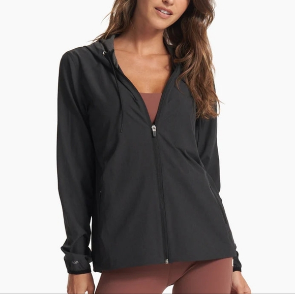 Vuori Jackets & Blazers - Vuori Outdoor Trainer Shell Jacket in Black Heather